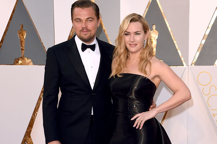 Leonardo-DiCaprio-et-Kate-Winslet-lors-de-la-ceremonie-des-Oscars-2016